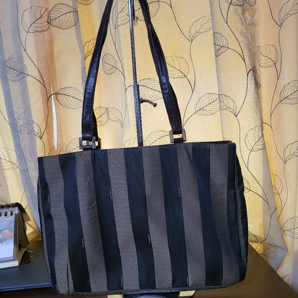 FENDI TOTE Shoulder bag - Picture 2 of 8